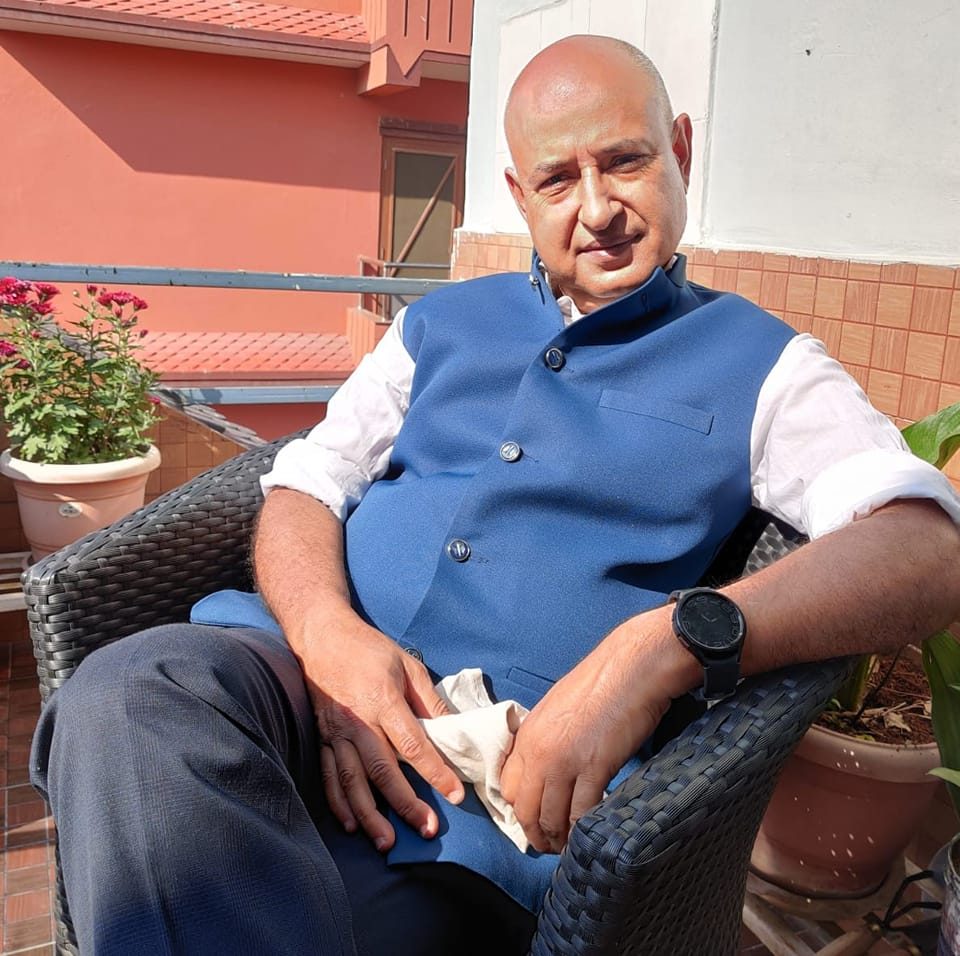 मनै त हो ! -  गणेश लम्साल (२०४१ एस. एल. सी. ब्याच)